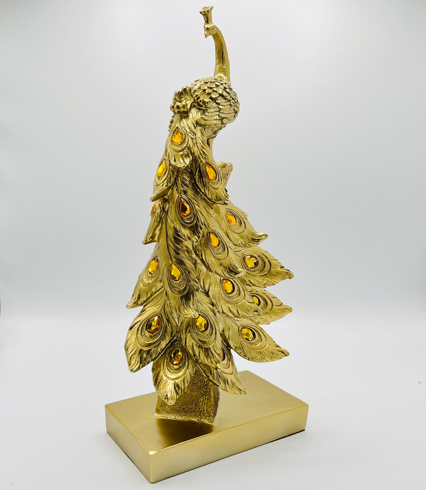 Pfauskulptur