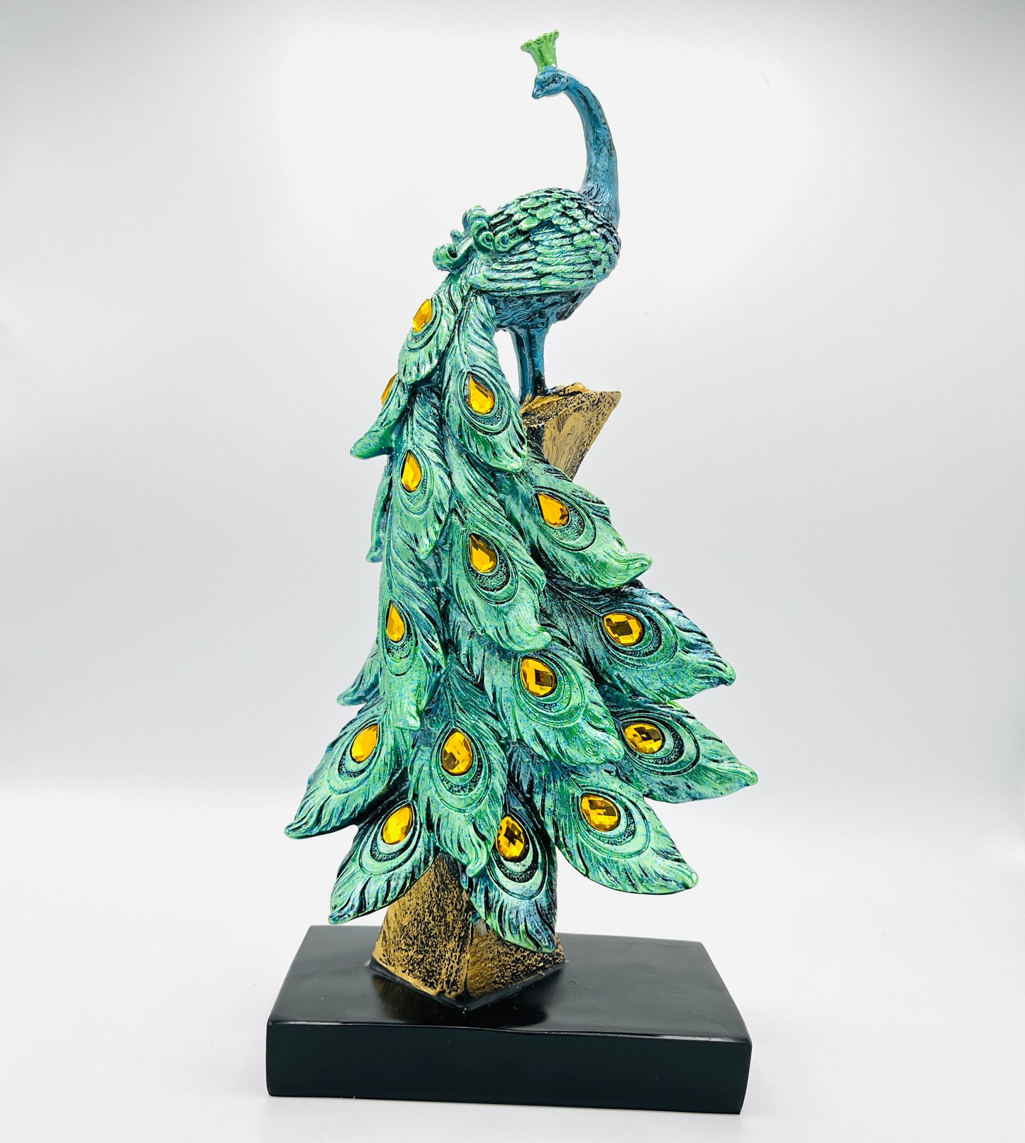 Pfauskulptur