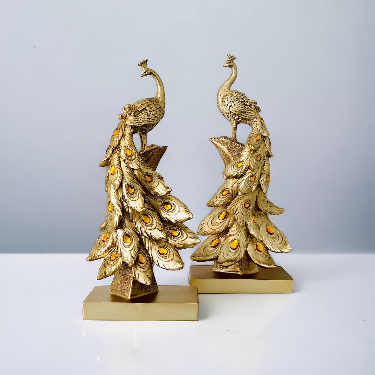 Pfauskulptur